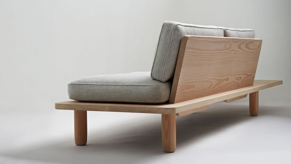 Деревянный диван для террасы