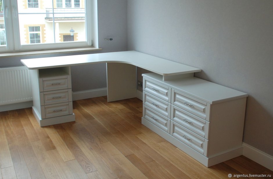 Стол из МДФ письменный