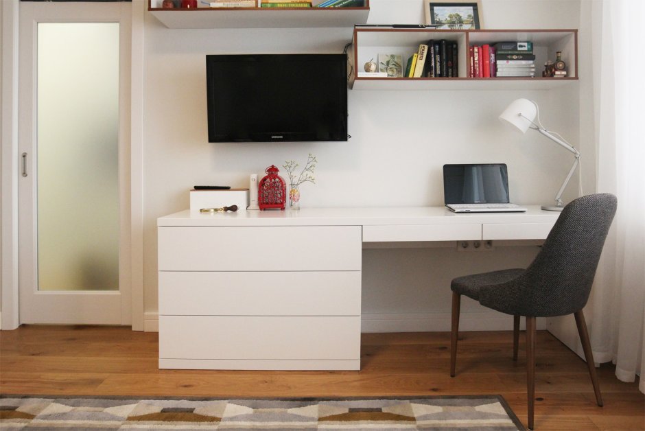 Подвесной столик