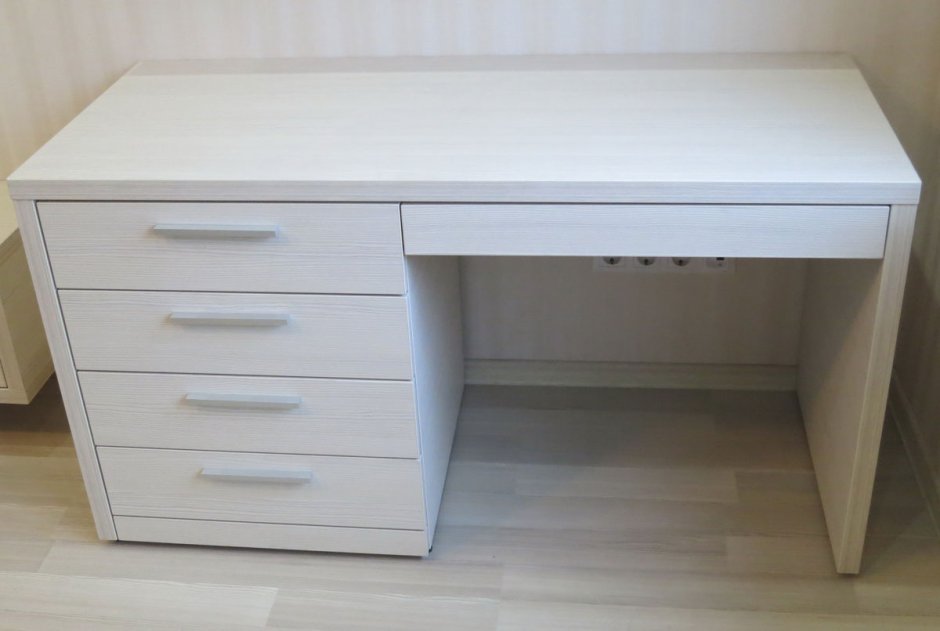 Письменный стол в20 BMS