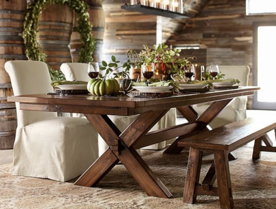 Необычные столы из массива дерева