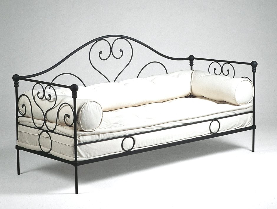 Кушетка софа кованная Малайзия