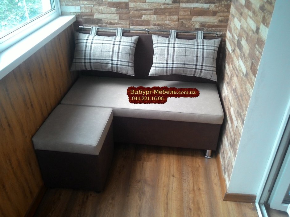 Угловой диванчик на лоджию