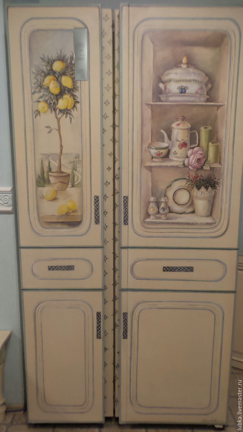 Новогодний декор холодильника