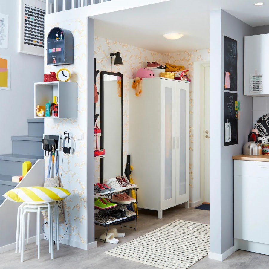 Обои для маленькой прихожей