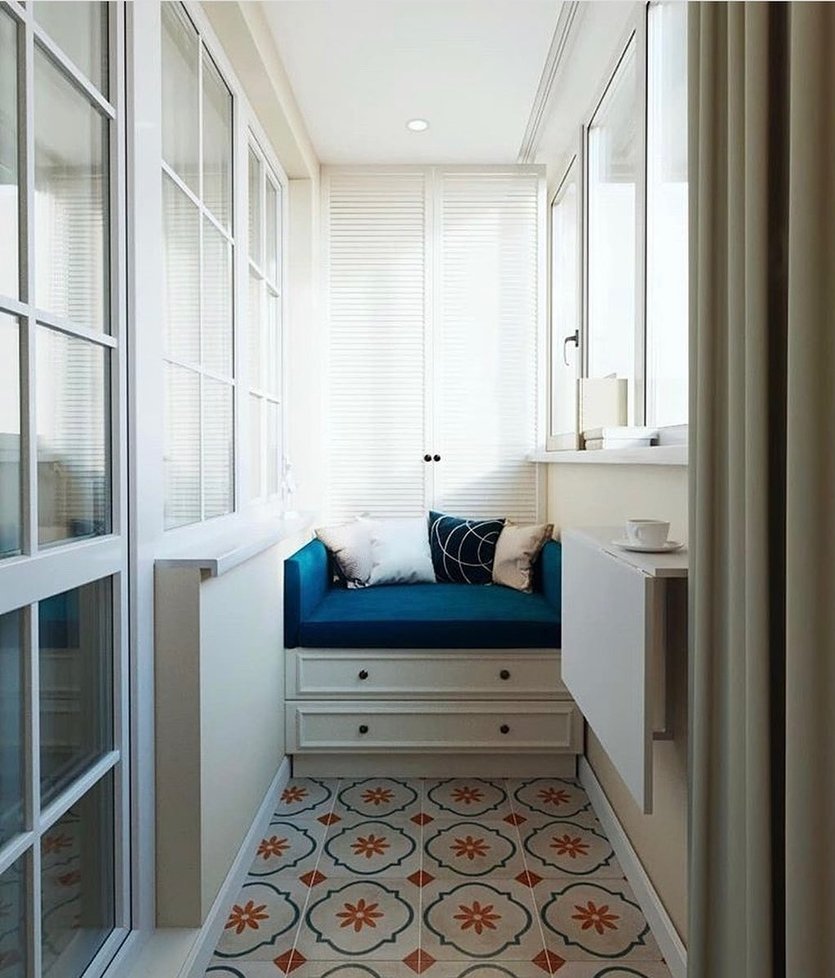 Обустройство маленького балкона