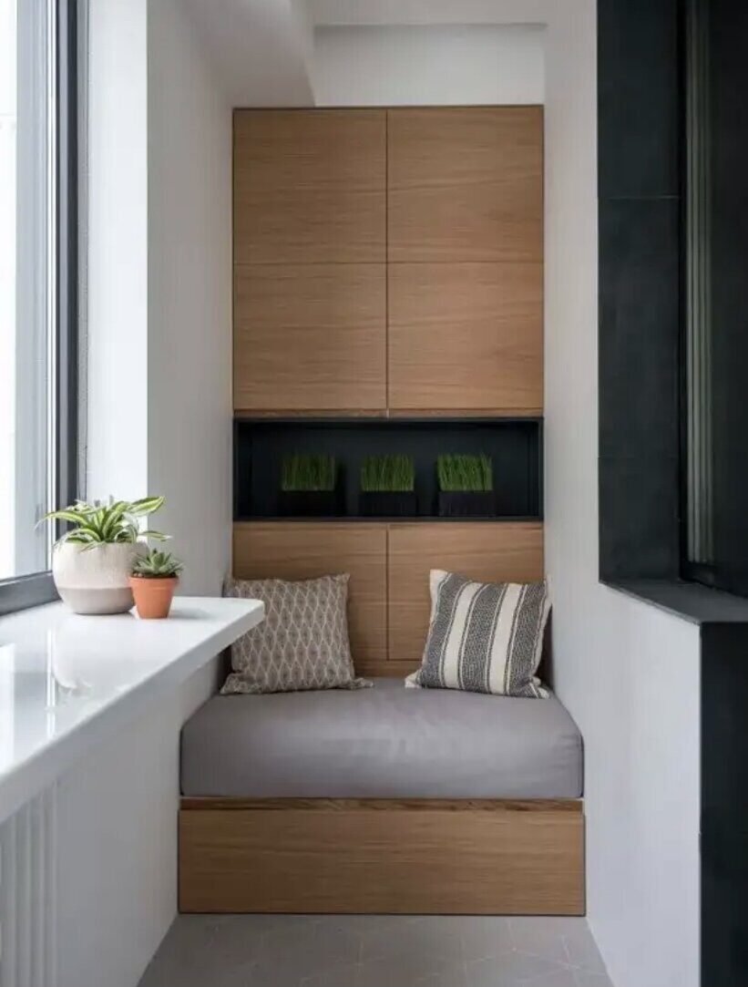 Маленький диванчик на балкон