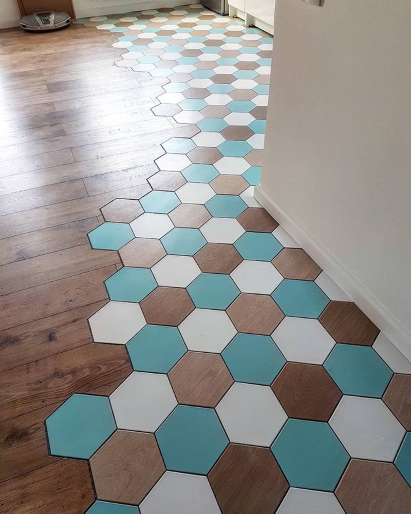 Плитка с ламинатом в коридоре