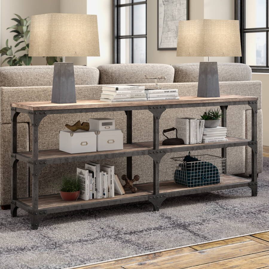 Консоль за диваном