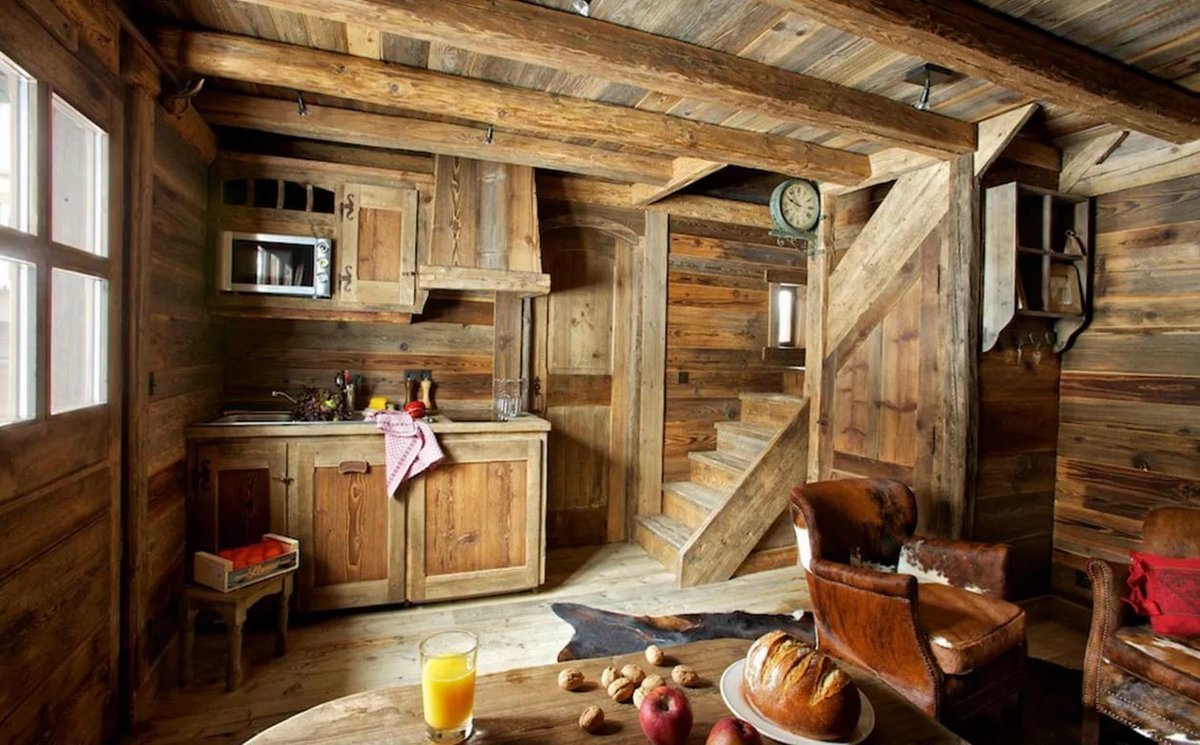 деревянный дом в деревенском стиле фото