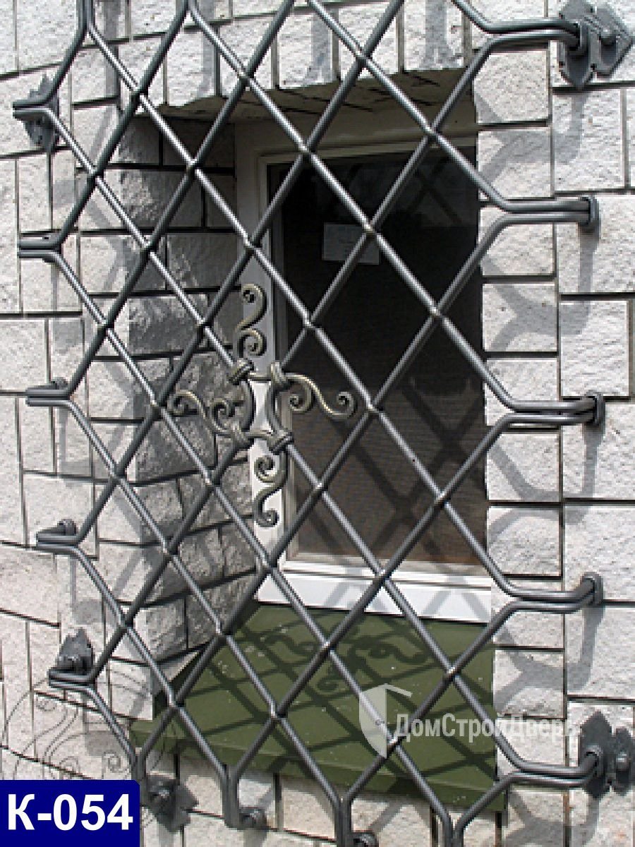 Старинные кованые монастырские решетки
