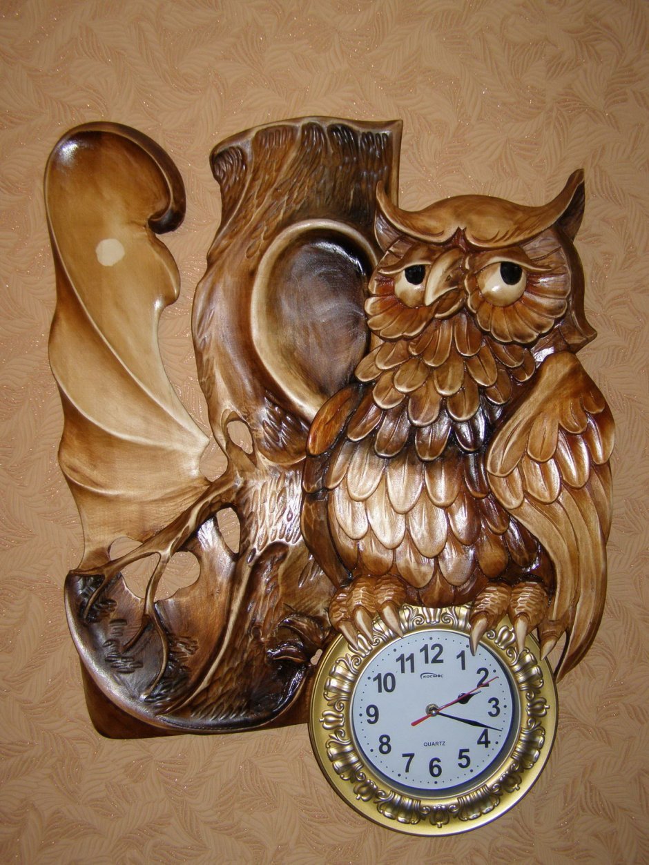 Резьба по дереву часы