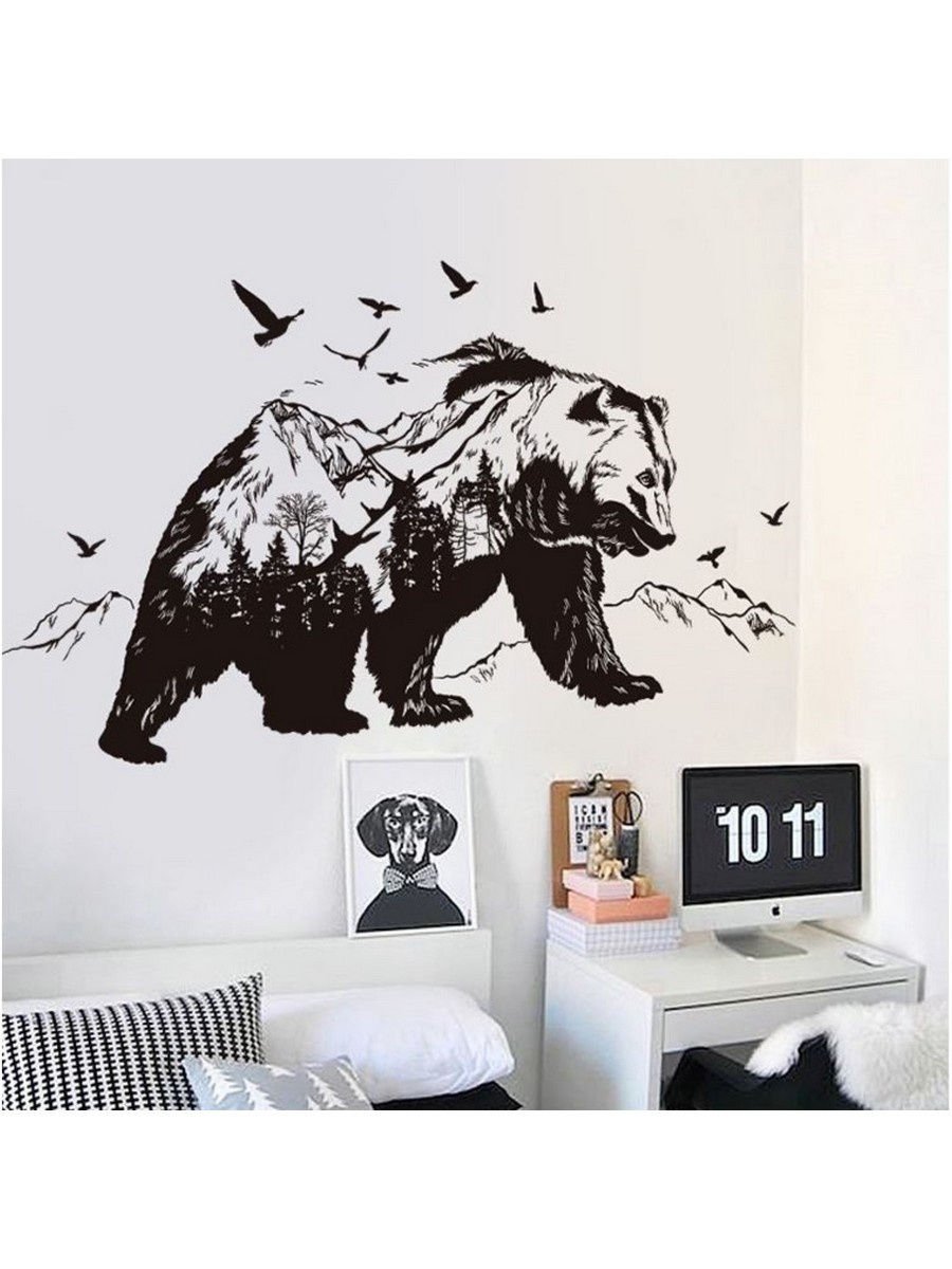 Геометрический медведь на стене