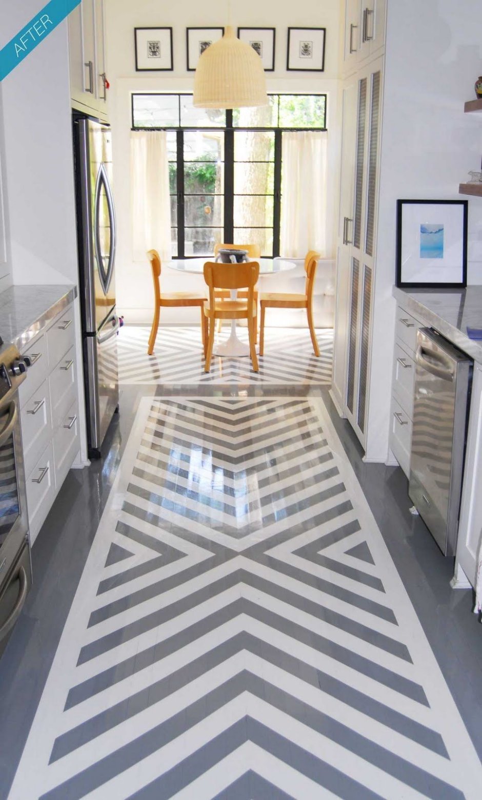 Геометрические фигуры на стене в интерьере