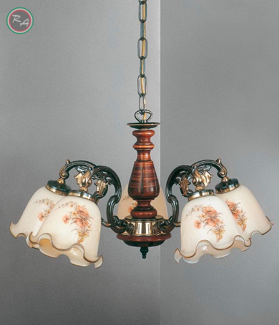 Старая люстра