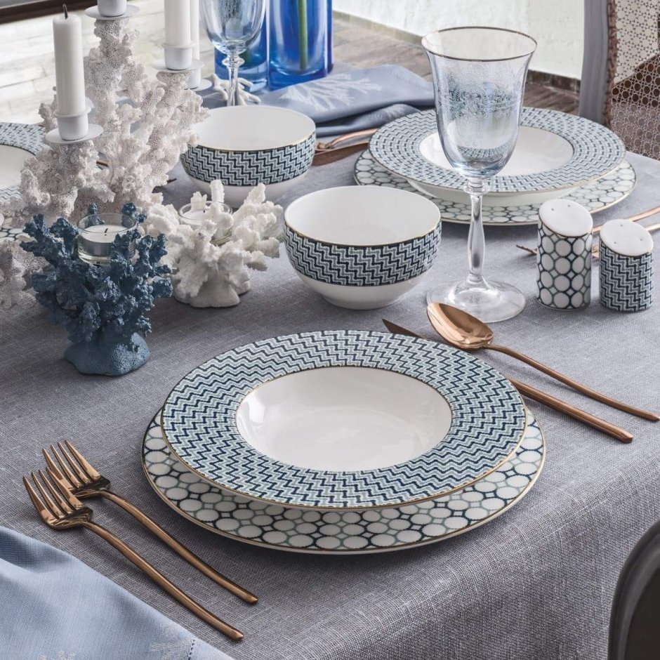 Современная посуда для сервировки