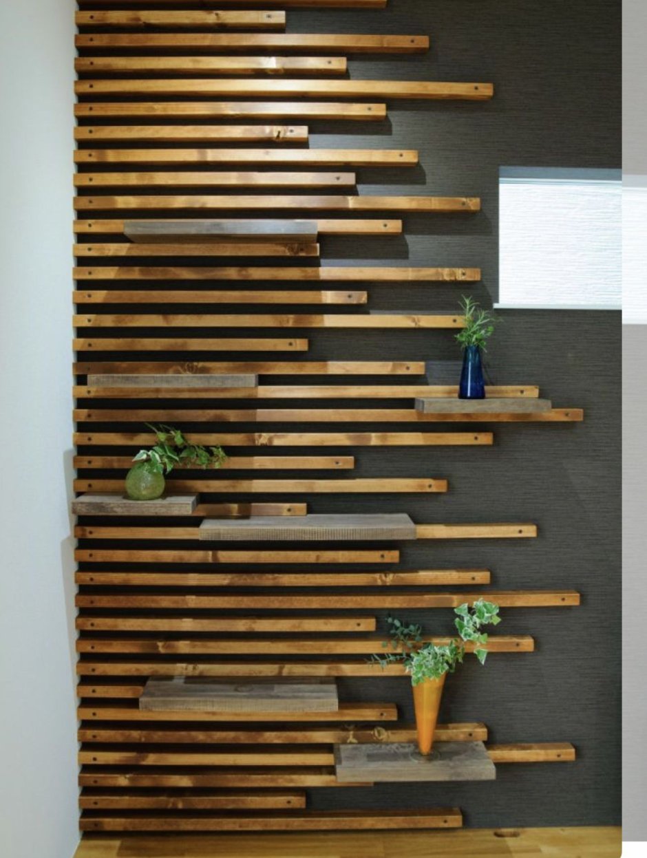 Декор стены деревянными рейками