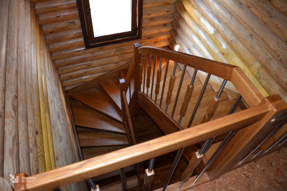 Лестница с 5 забежными ступенями г образная