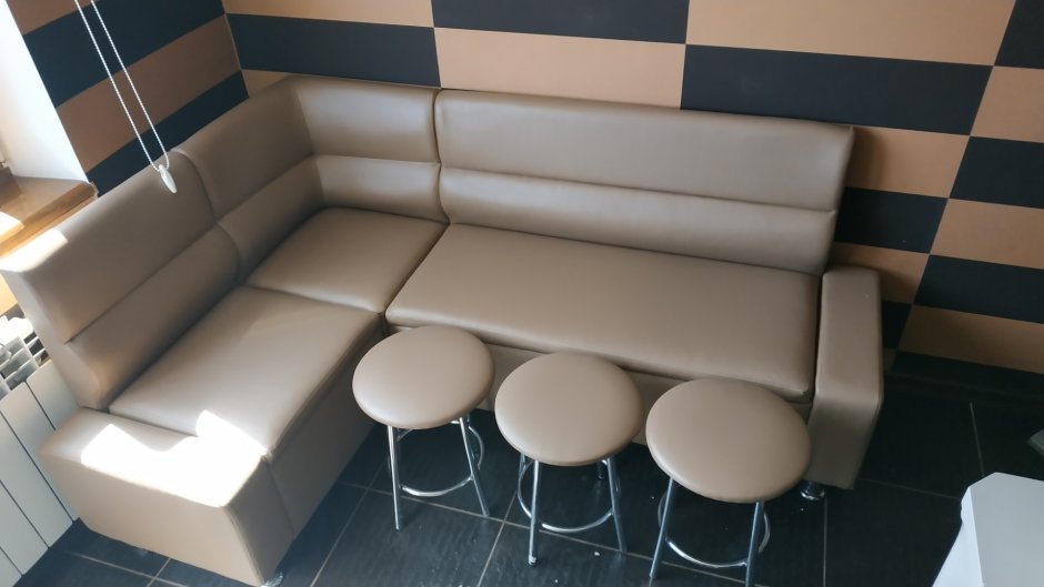 Обшивка кухонного уголка