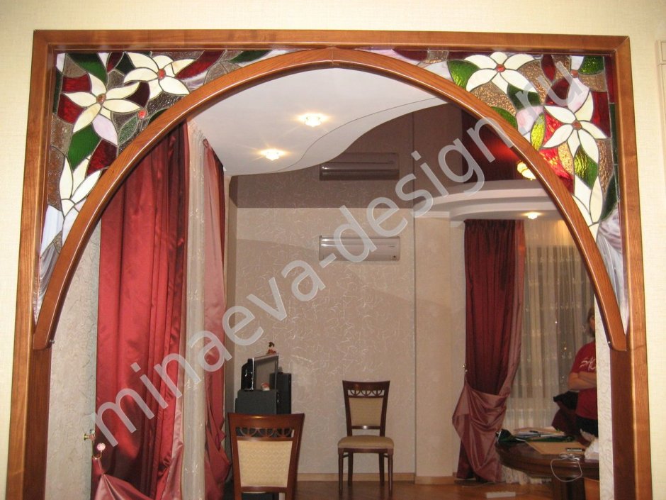 Витражная арка в дверной проём
