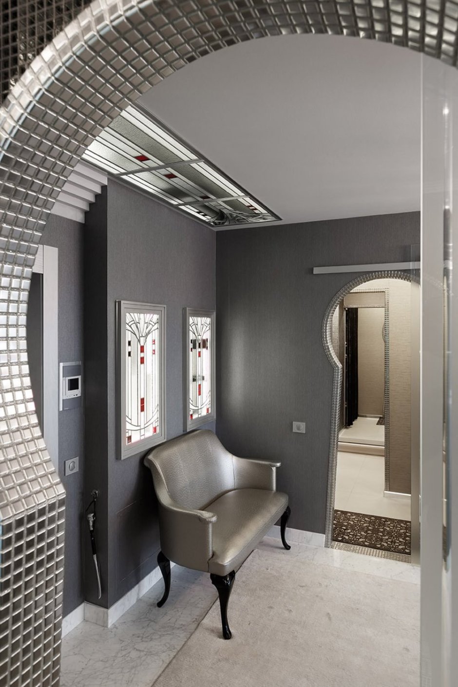 Арка отделанная мозаикой