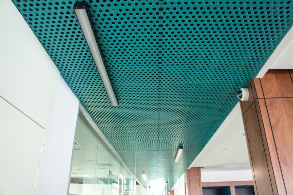 Металлический подвесной перфорированный потолок PERFOLUM 3d