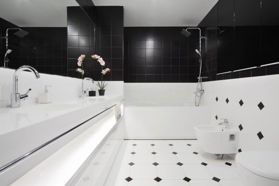 Черно белые Ванные комнаты