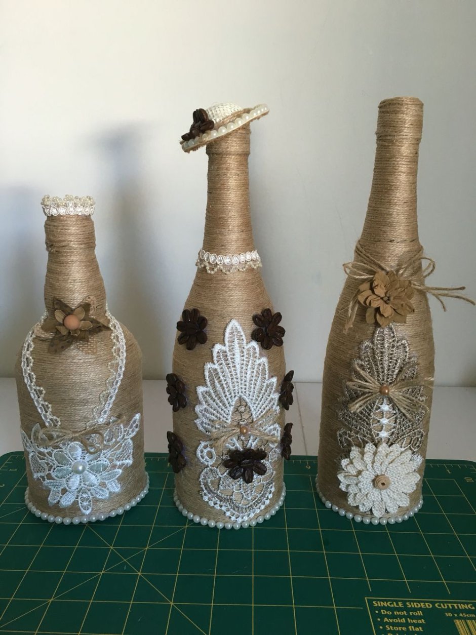 Декор бутылок джутом