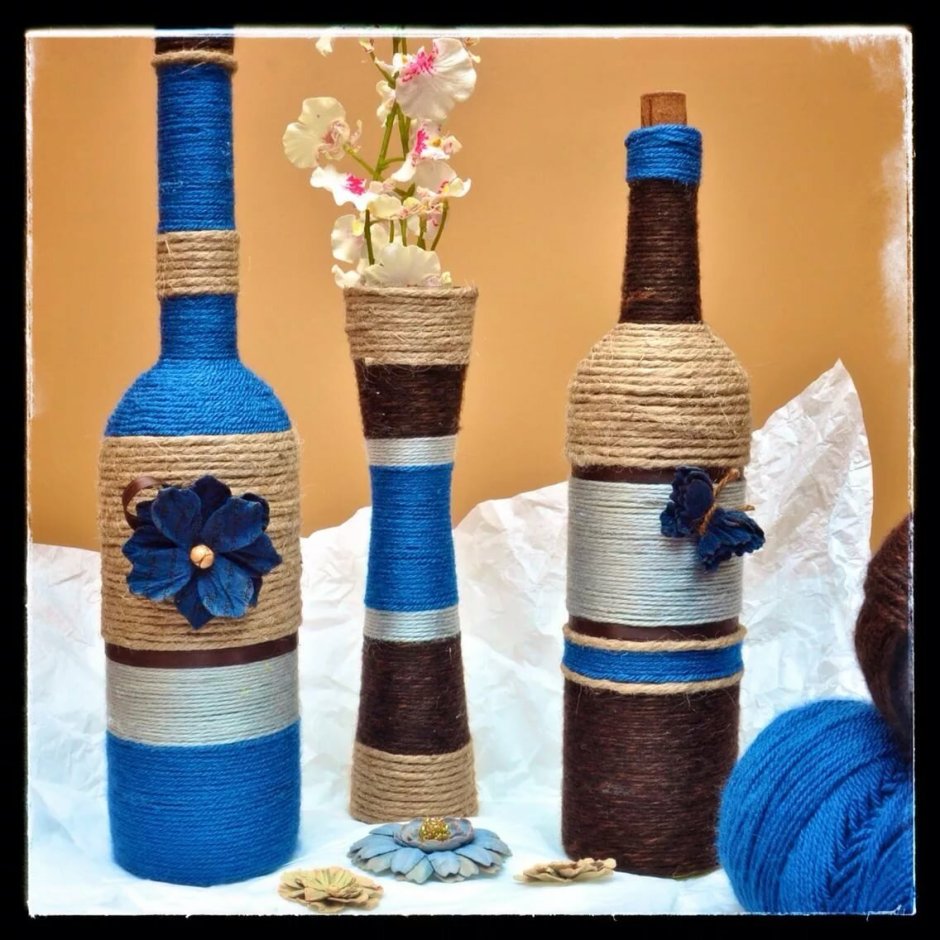 Декорирование бутылок цветным шпагатом