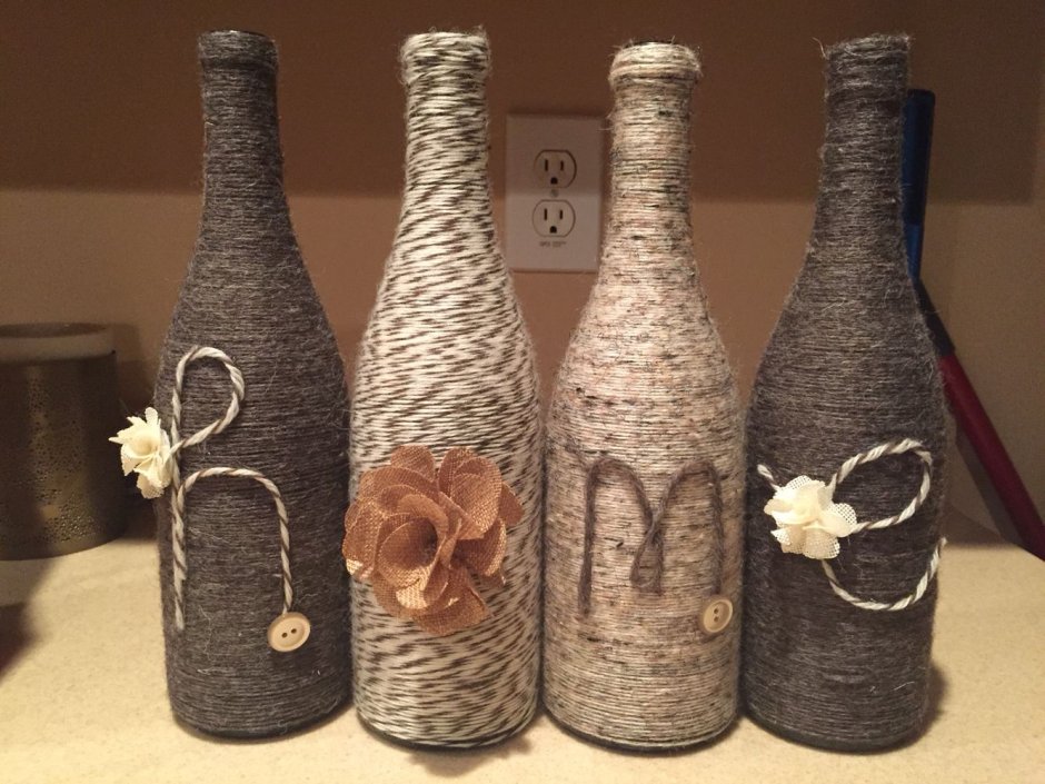 Бутылка декорированная джутом