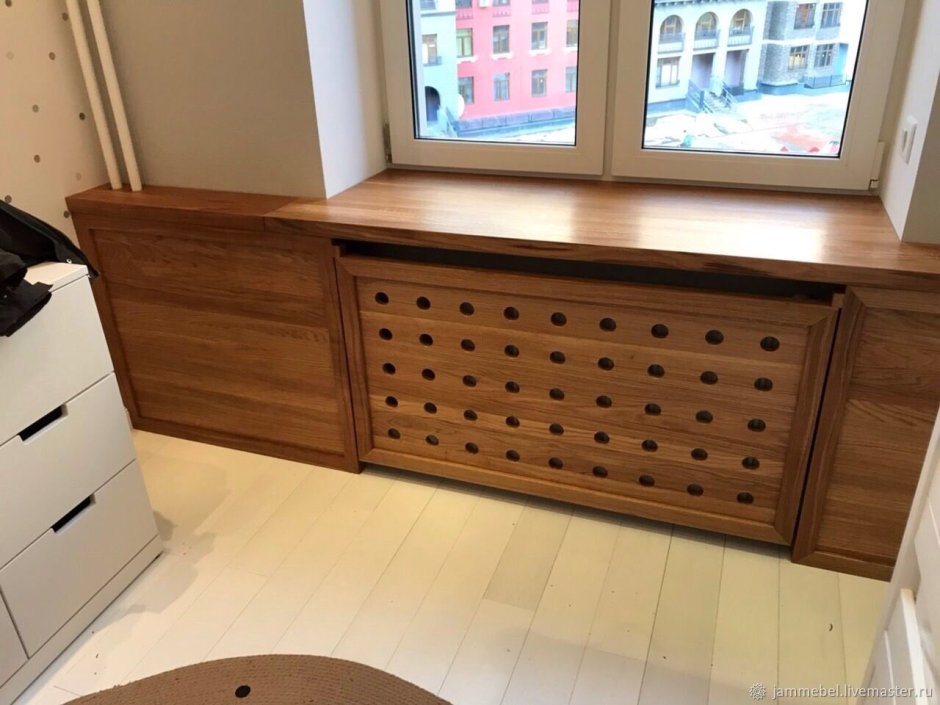 Экран на батарею деревянный