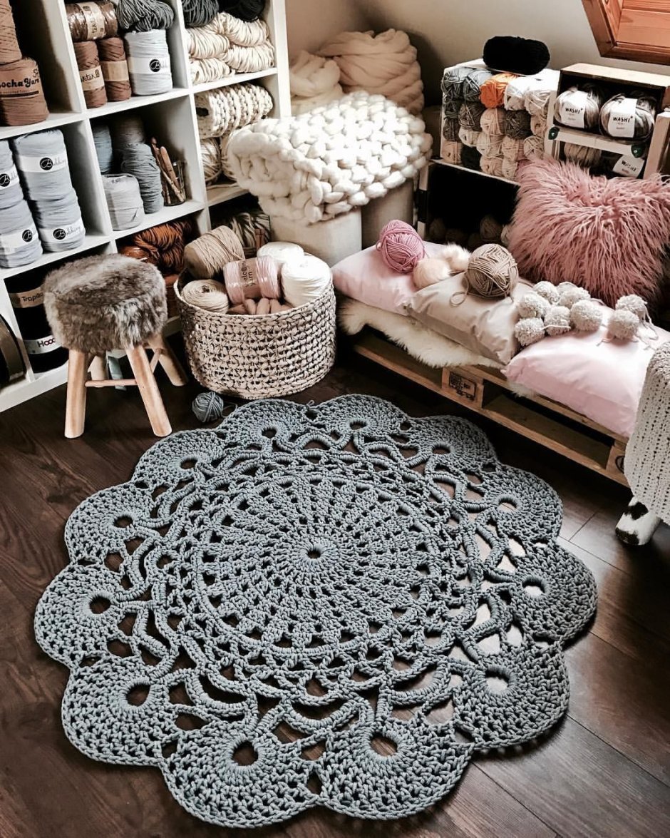 Вязаный ковер