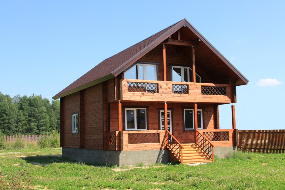 Домик в деревне двухэтажный
