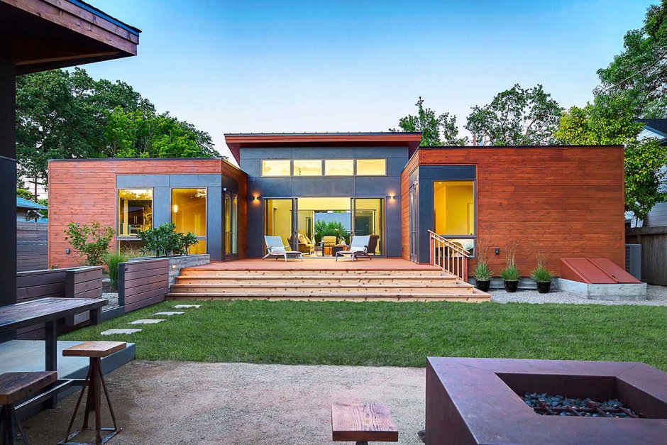 П-образный дом с террасой