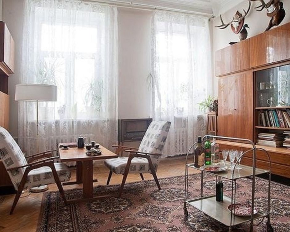 Интерьер богатой Советской квартиры