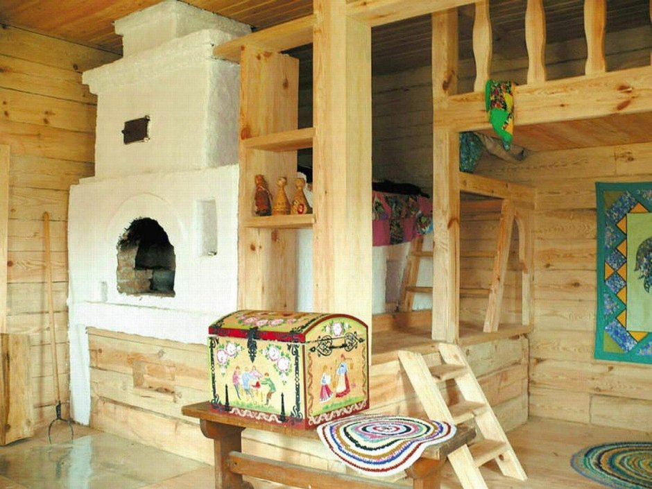 Деревенский домик с печкой