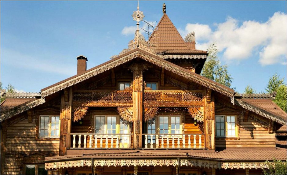 Фасад деревянного дома