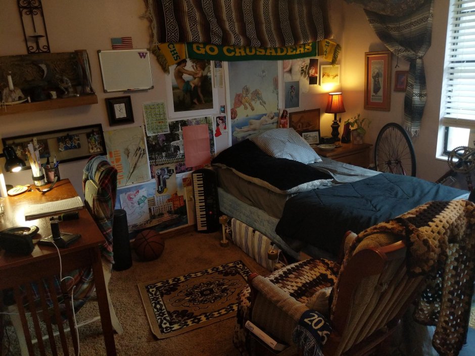 Уютная комната в стиле гранж