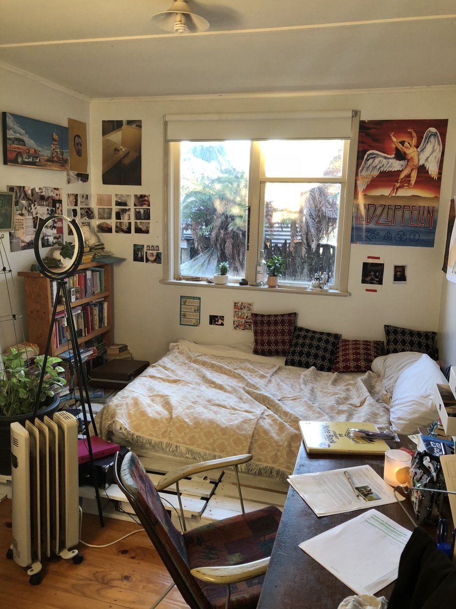 Комната в стиле гранж