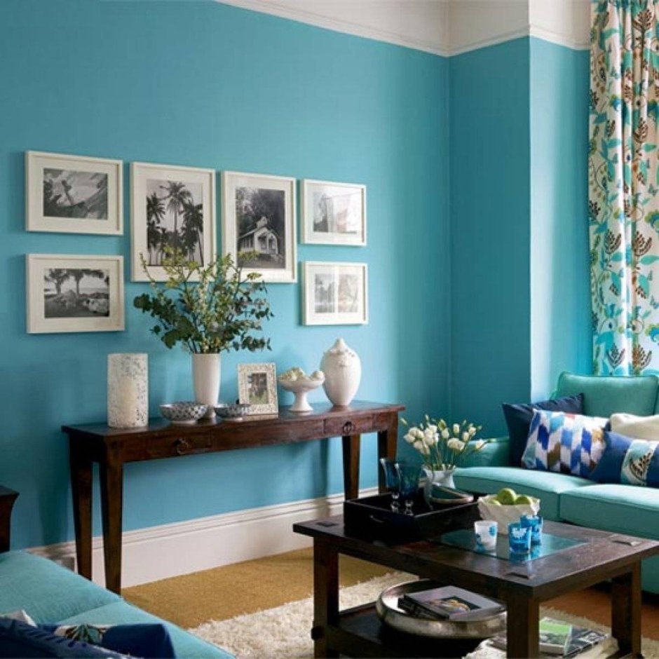Голубая стильная спальня