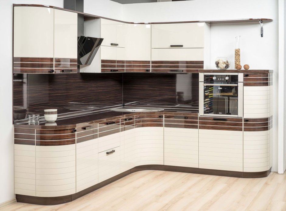 Кухонный гарнитур г образный