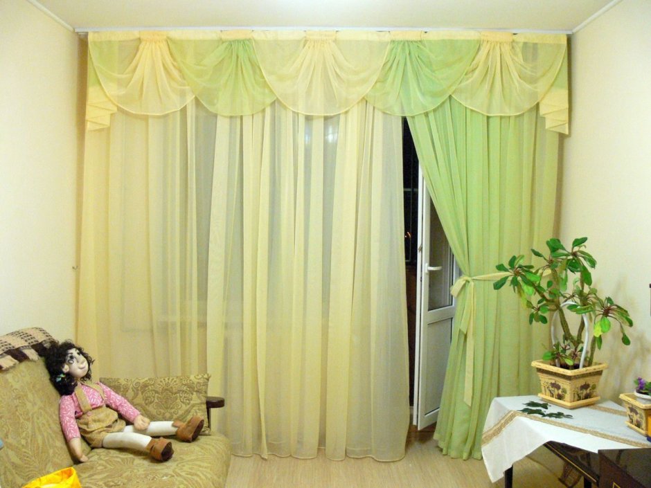 Шторы для комнаты с балконом