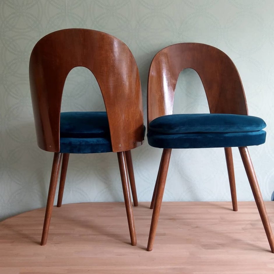 Стулья Антонио Шуман