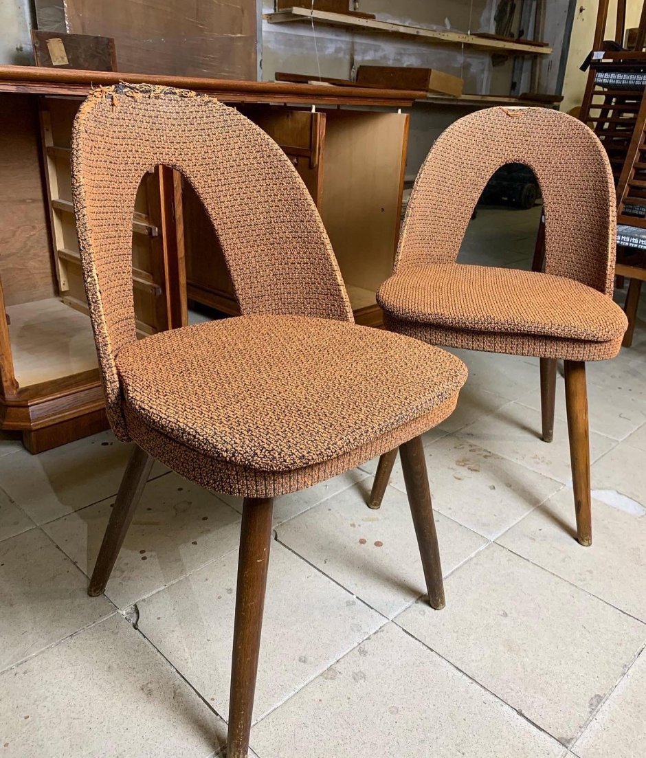 Стулья Итона Собеслава