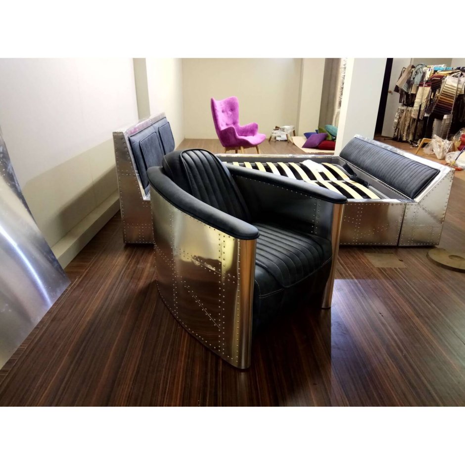 Мебель в авиационном стиле из металла