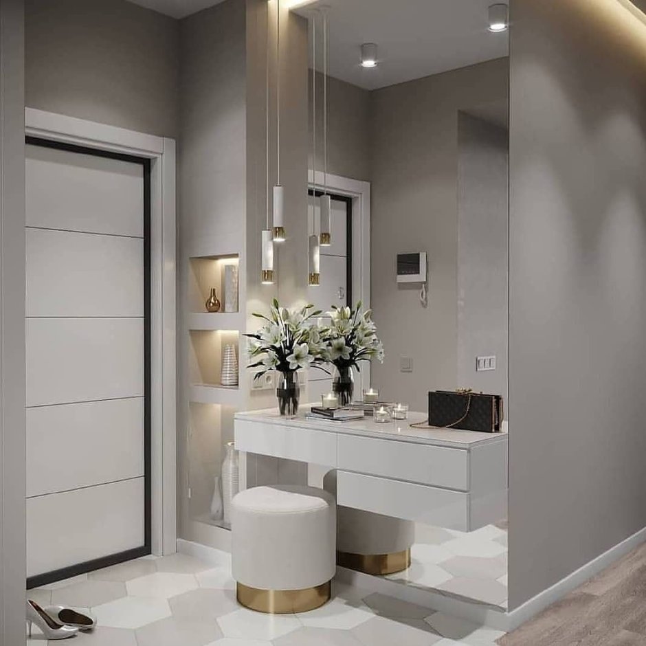 Прихожая в нише коридора