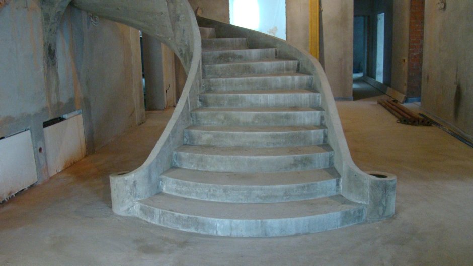 Лестница из бетона
