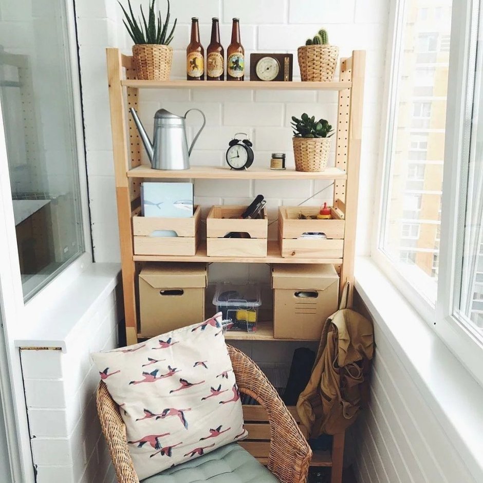 Обустройство балкона для хранения