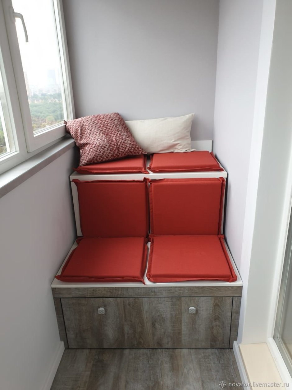 Диван на балкон с ящиком