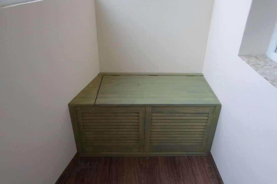 Ящик на балкон с сиденьем